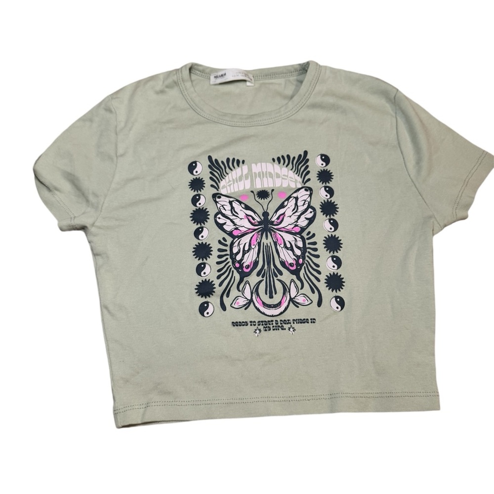 pull&bear Medium Baby Tee